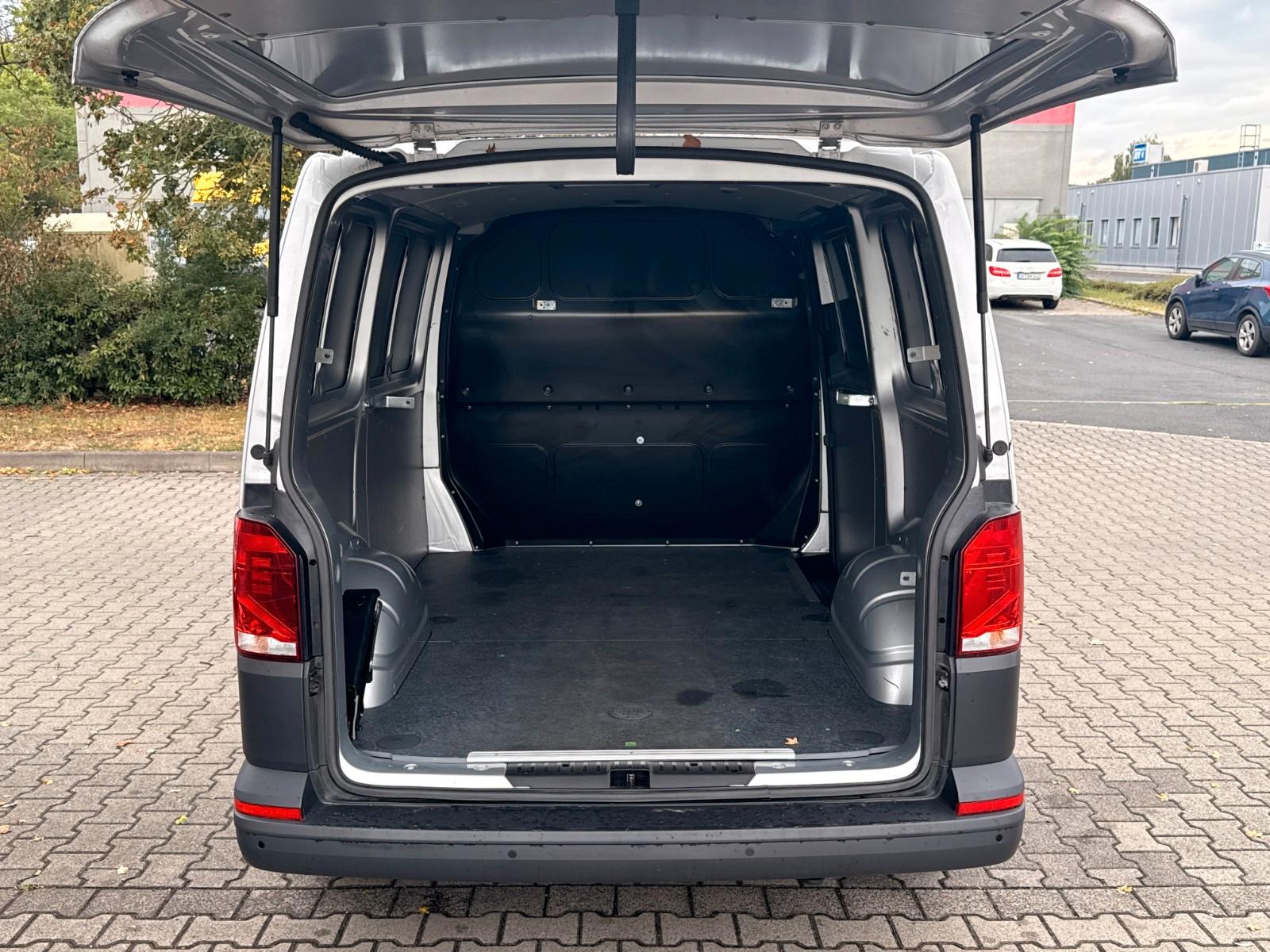 Volkswagen T6.1 2.0 TDI Transporter Kasten FWD*GR.NAVI*PDC*