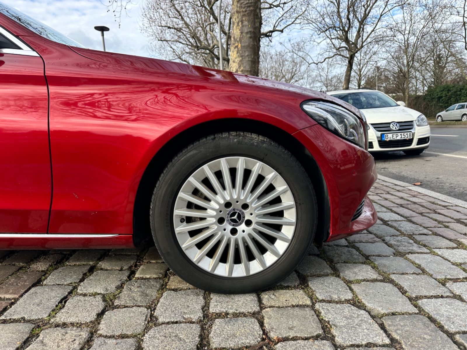 Fahrzeugabbildung Mercedes-Benz C 200d T 7G-Tronic Plus*LED*Comand*SHZ*Leder*