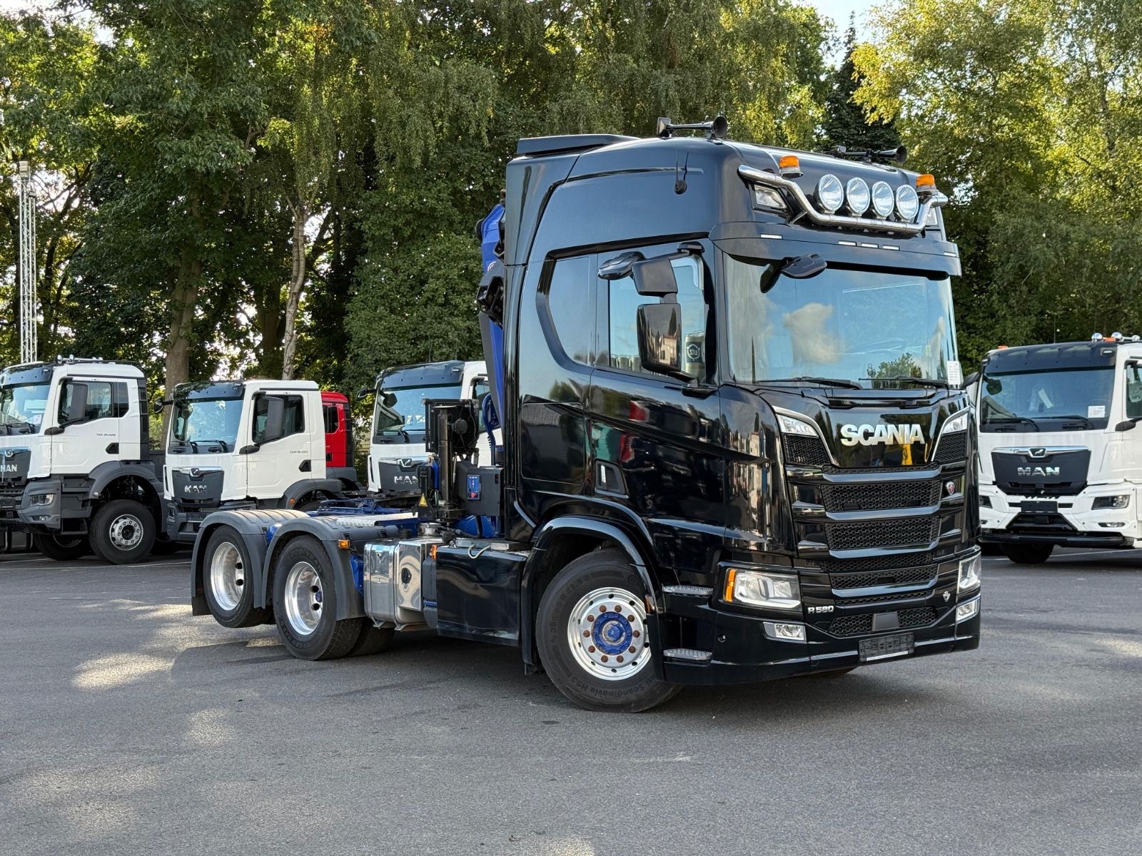 Fahrzeugabbildung Scania R580 V8 HMF 3220-K4 Kran Funk 66 t