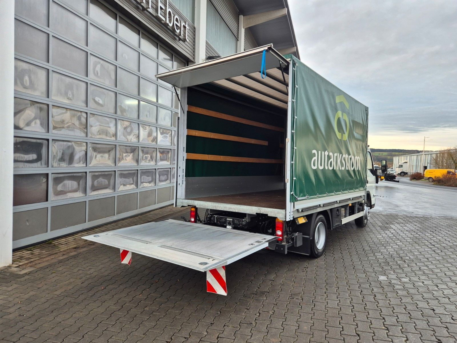 Fahrzeugabbildung Mitsubishi Canter 7C15 LBW Klima Navi Kamera AHK