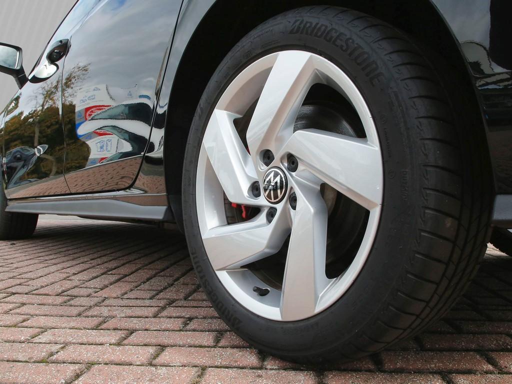 Volkswagen Golf VIII GTE 1.5 TSI eHybrid 200 kW 17" HUD AHK, миниатюра 5