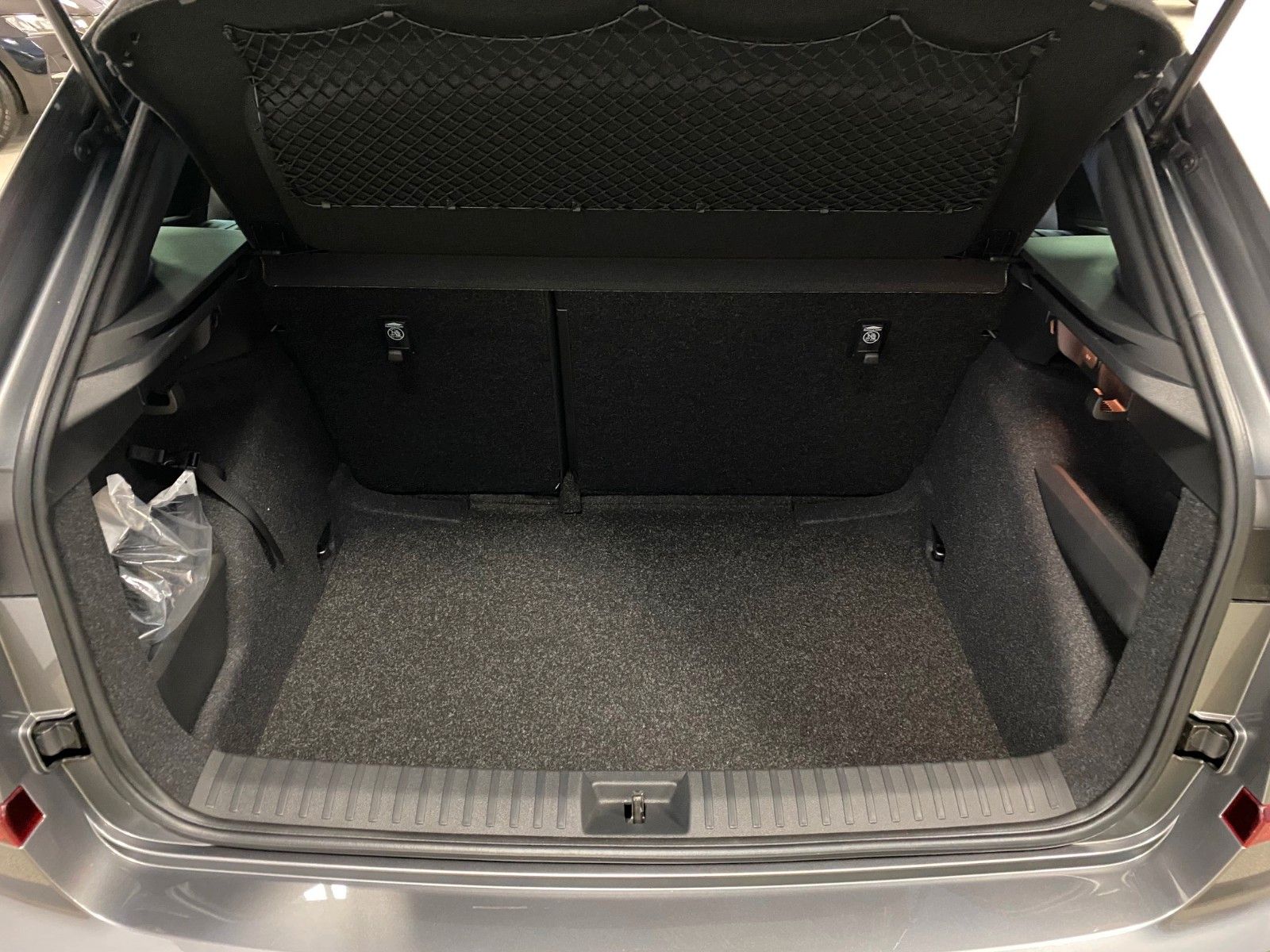 Fahrzeugabbildung SKODA Kamiq 1.5 TSI DSG Monte Carlo+MATRIX+PANORAMA+BC