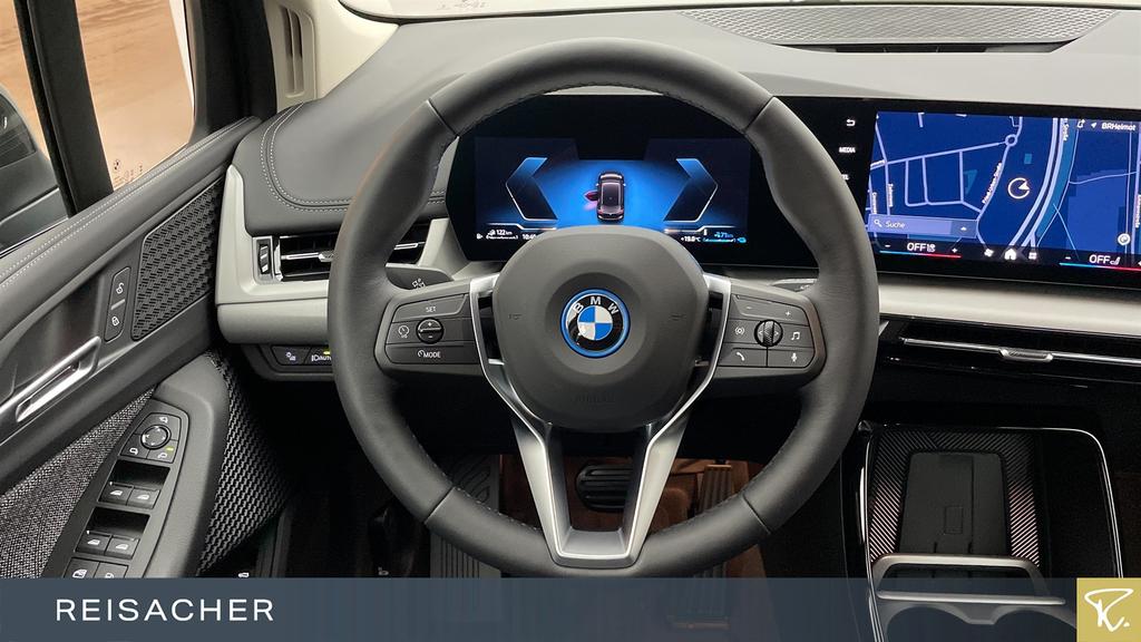 BMW 225