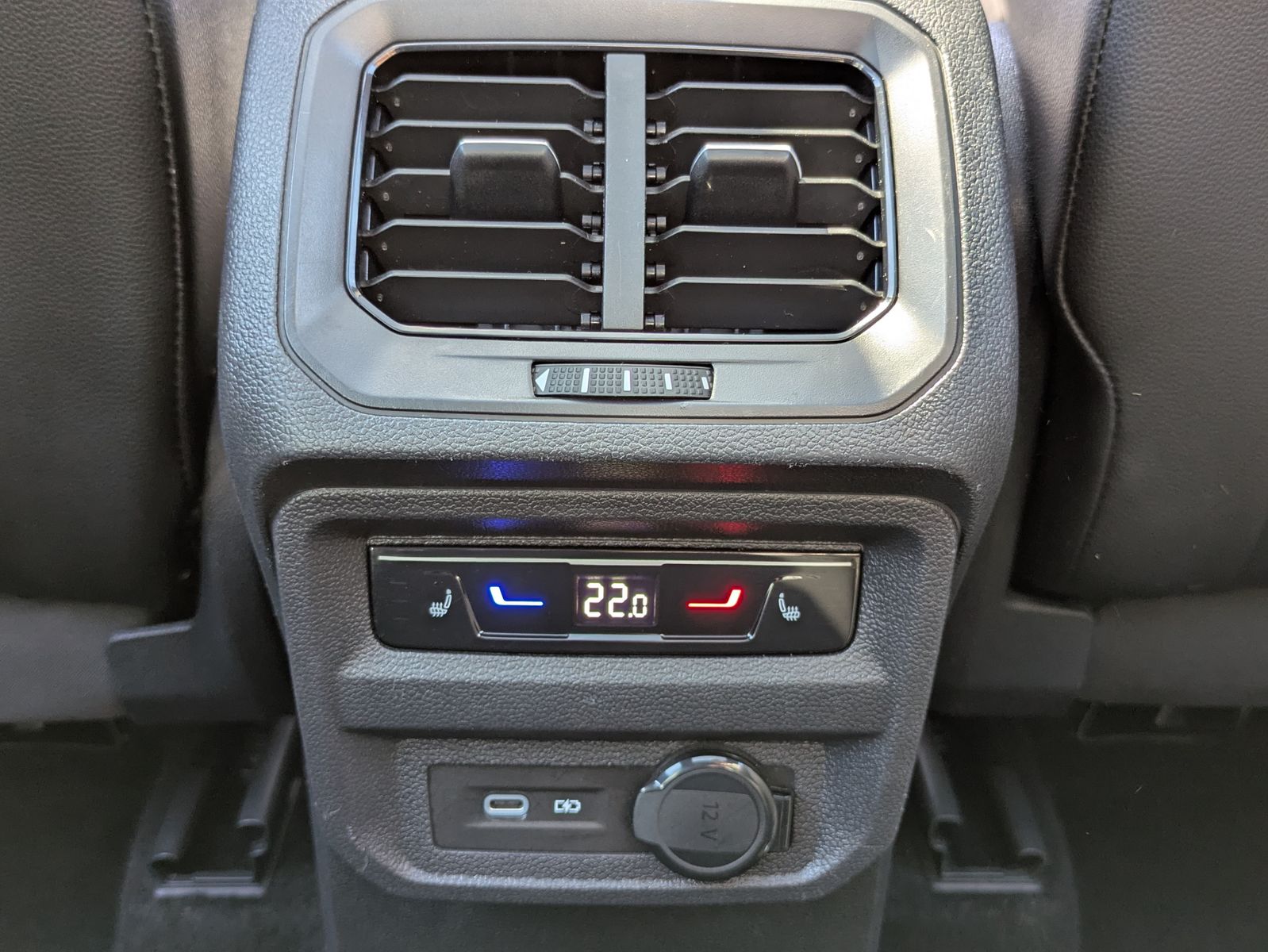 Fahrzeugabbildung SEAT Tarraco 2.0TDI Xcellence 4D 7SITZE*AHK*STHZ*PANO