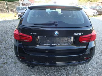 BMW 320 - 4