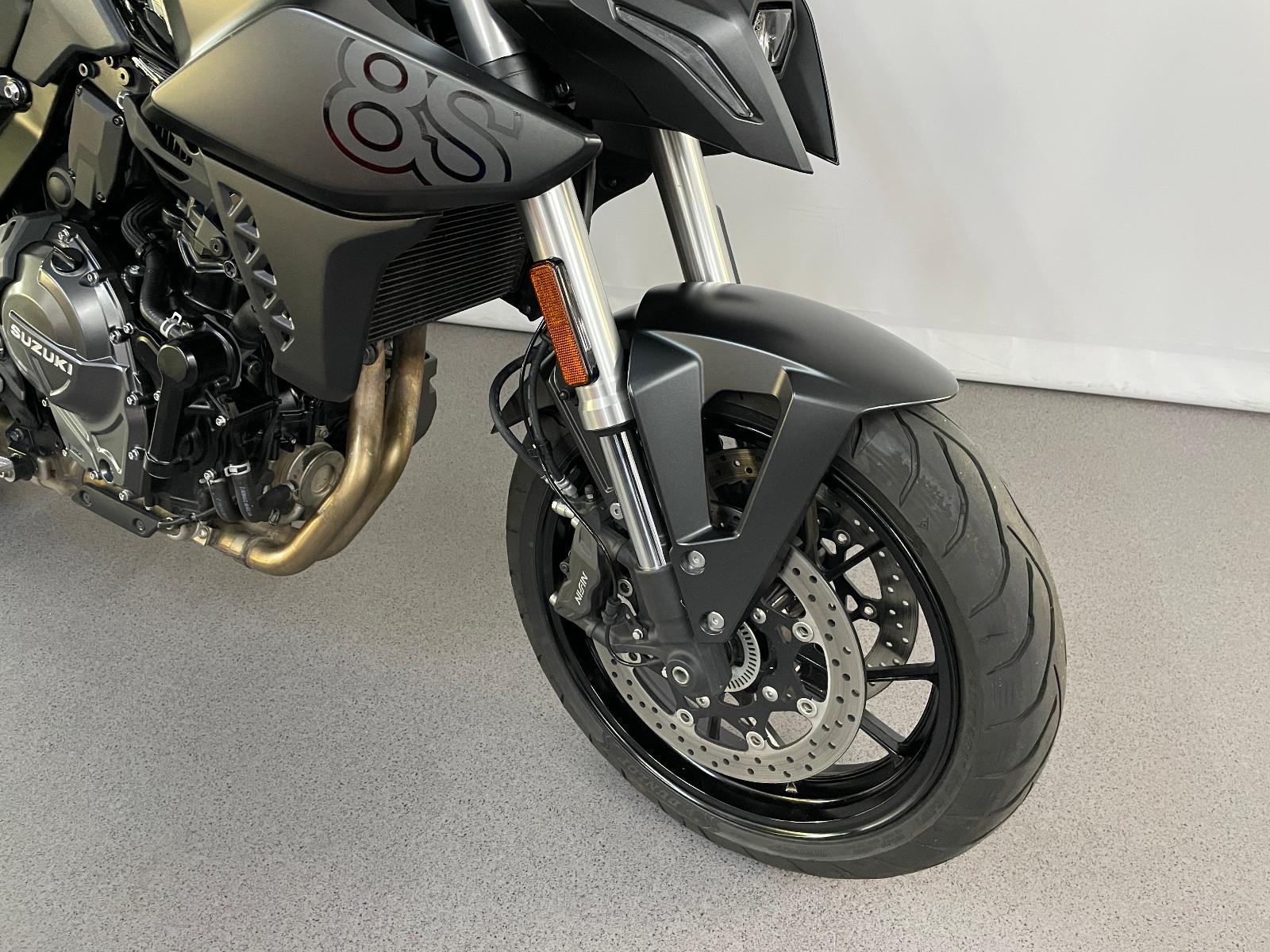 Suzuki GSX-8S