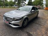 Mercedes-Benz C 180 CGI T Avantgarde mit erst 69516km - Mercedes-Benz C 180 in Düsseldorf