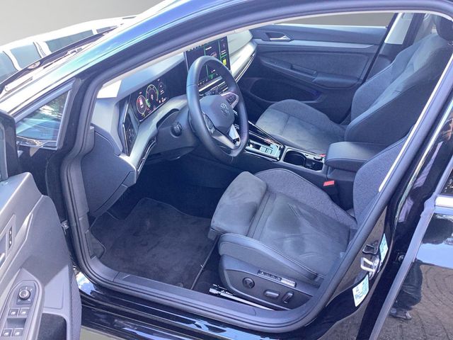 Golf VIII Variant 2.0TDI DSG Style AHK