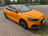 Ford Focus 2,3 EcoBoost ST  - Ford Focus: Orange