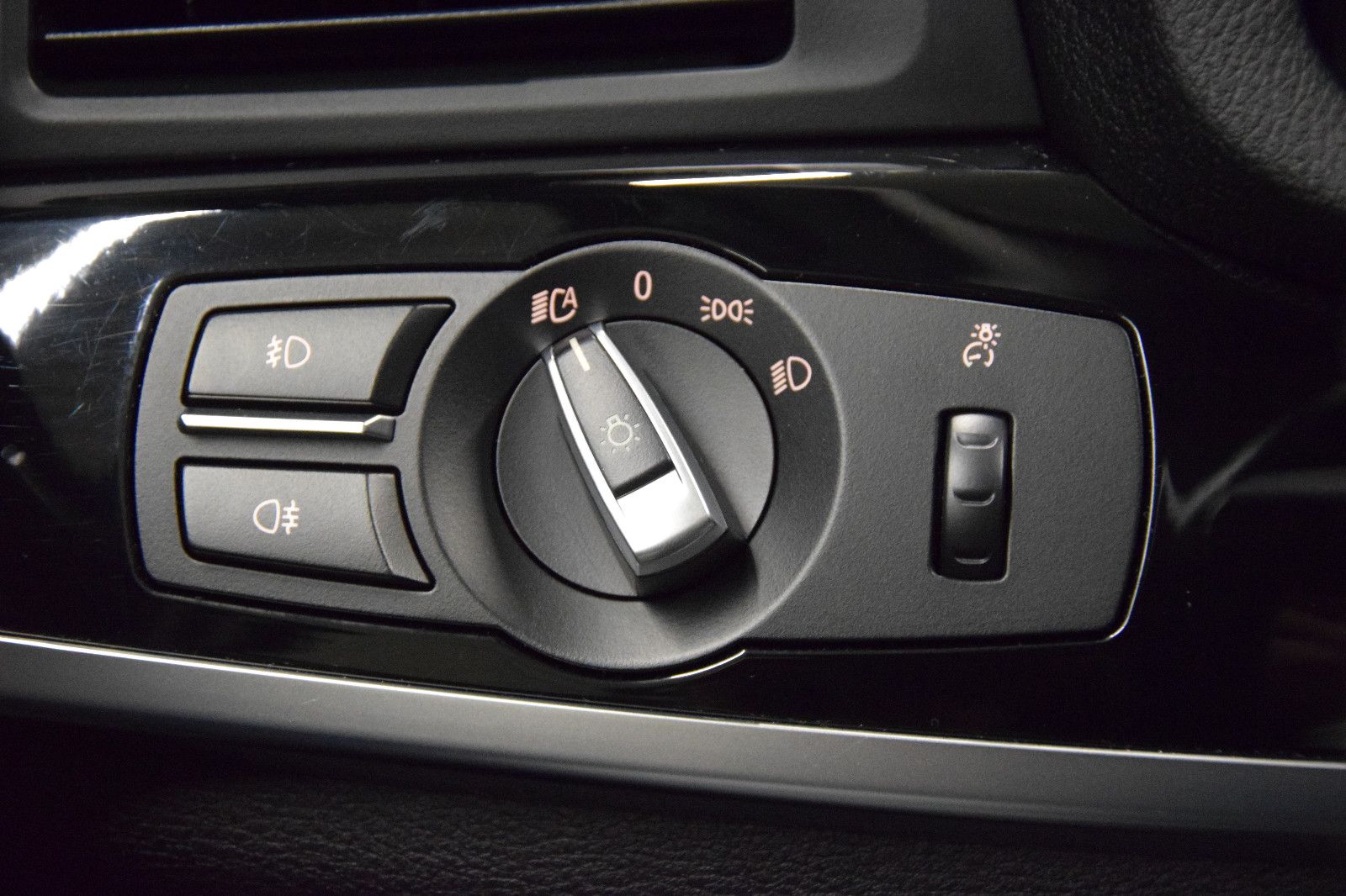 Fahrzeugabbildung BMW X3 xDrive 20d TeilLeder ACC HuD Pano Xen 360°