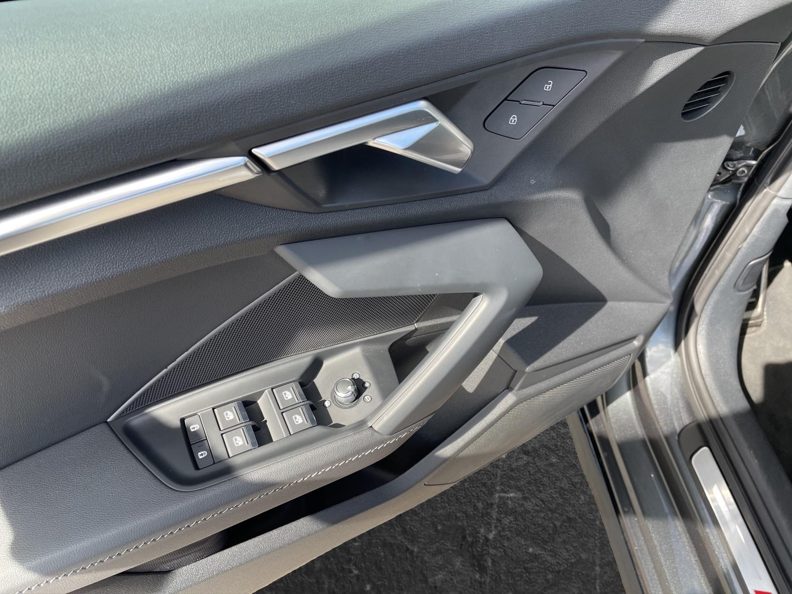 Audi S3 Sportback TFSI S tronic quattro Navi LED Kam, миниатюра 6