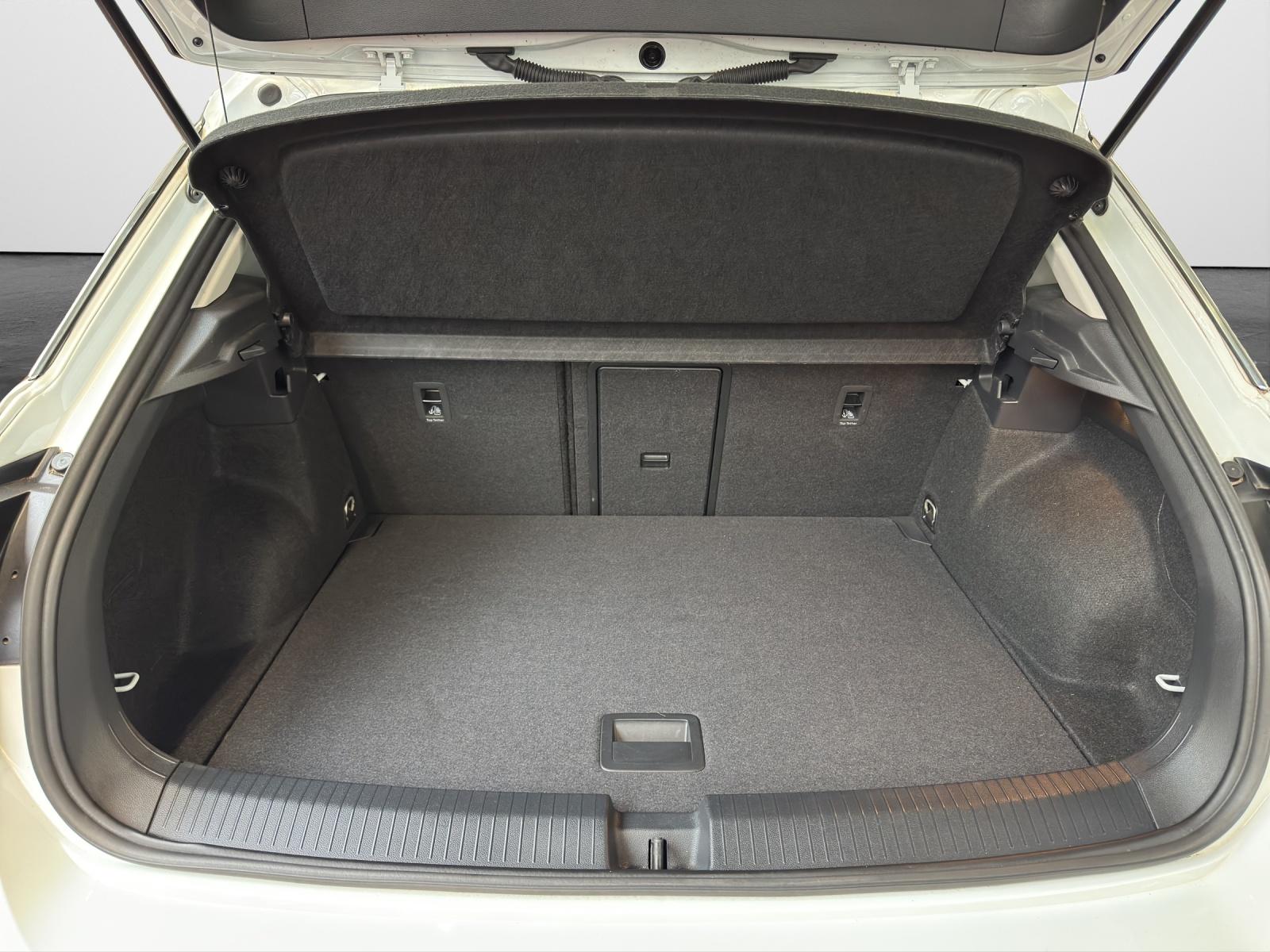 Volkswagen T-Roc 1.5 TSI DSG Move AHK LED Kamera PDC LM Te, миниатюра 13