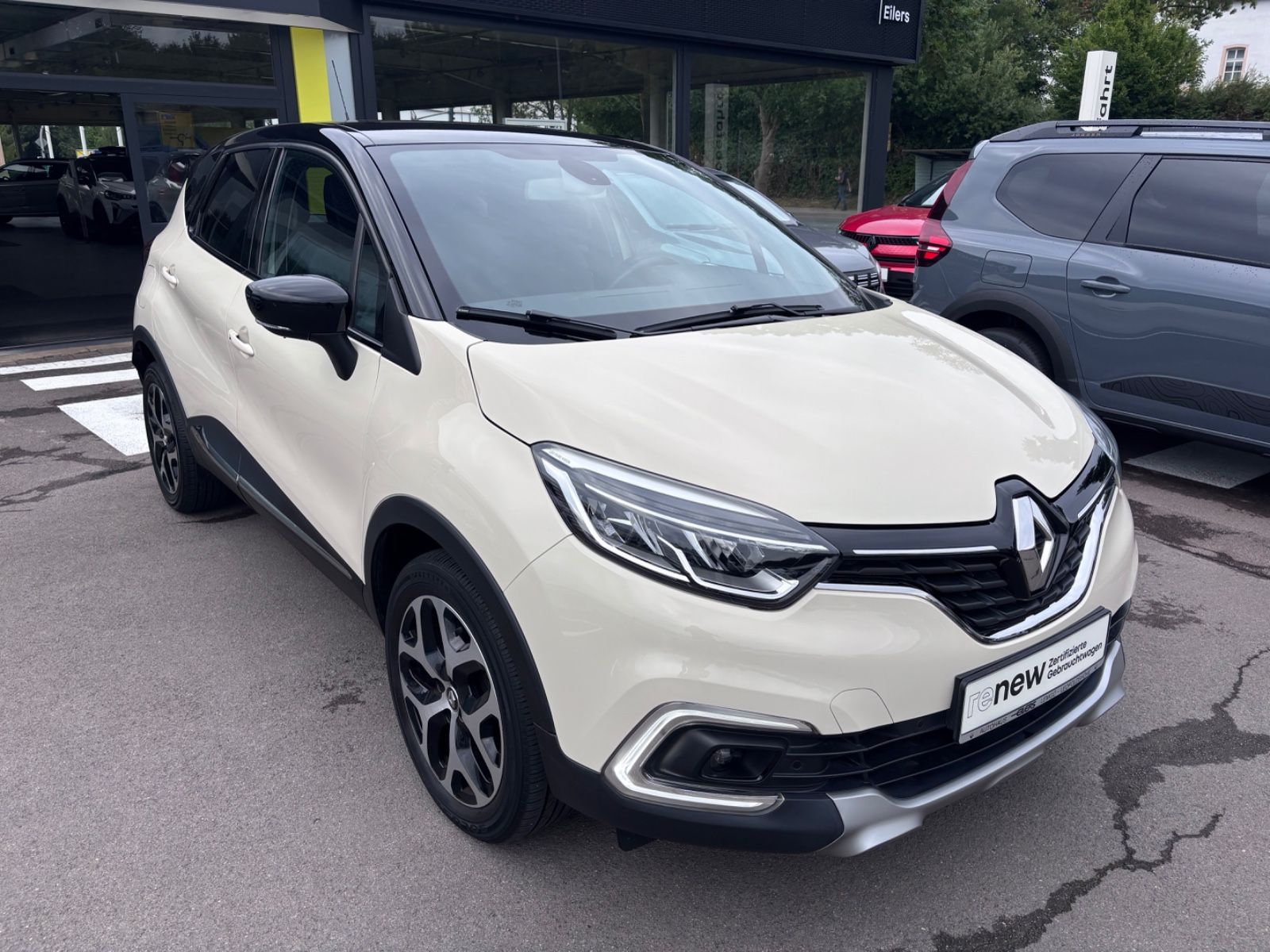 Fahrzeugabbildung Renault Captur Crossborder