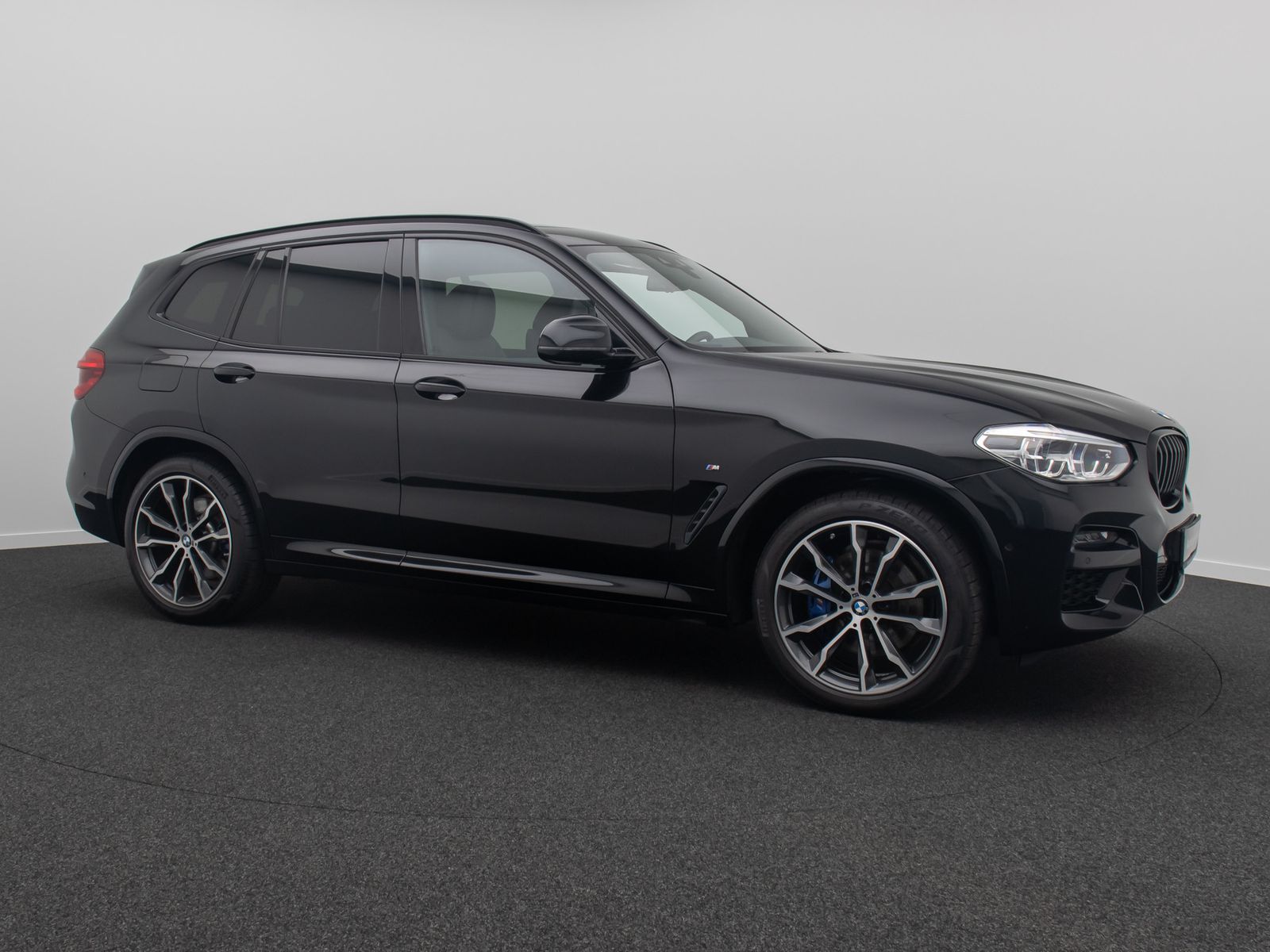 Fahrzeugabbildung BMW X3 xD30d M Sport DAB Kamera HUD DisplKey Panoram