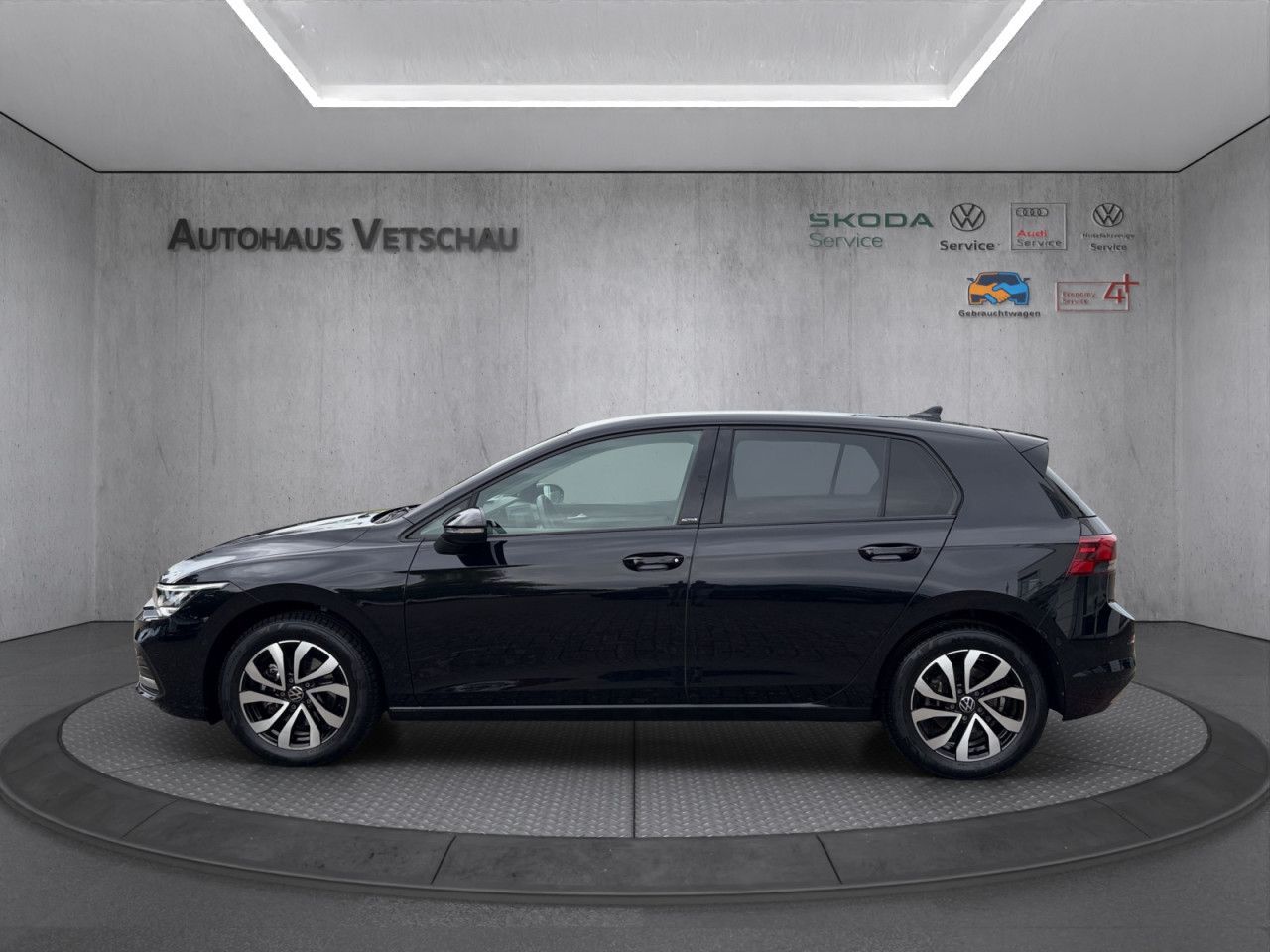 Volkswagen Golf VIII 1.5 TSI DSG Active Bluetooth Navi LED imagem 2