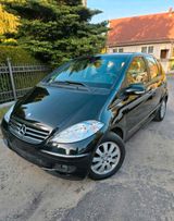 Mercedes-Benz Mercedes A150 Elegance AUTOMATIK|KLIMA|NAV... - Mercedes-Benz A 150: Elegance