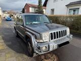 Jeep Commander 3.0 CRD 7 Sitzer - Jeep Commander von privat