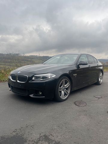 BMW 530D Xdrive | M Paket | TÜV NEU!