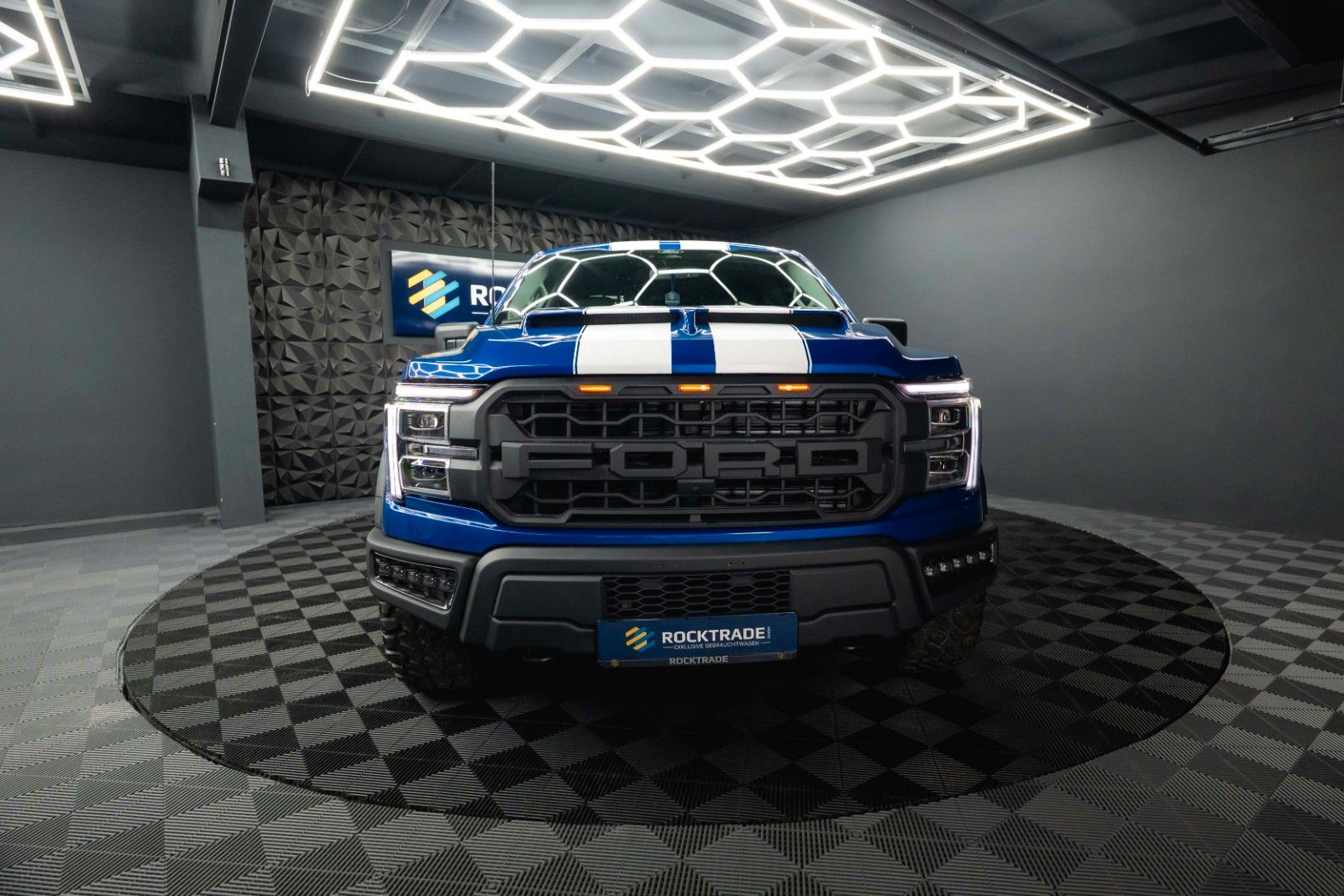 Fahrzeugabbildung Ford F150 5.0L V8 4x4 Offroad SuperCrew RAPTOR 1.Hand