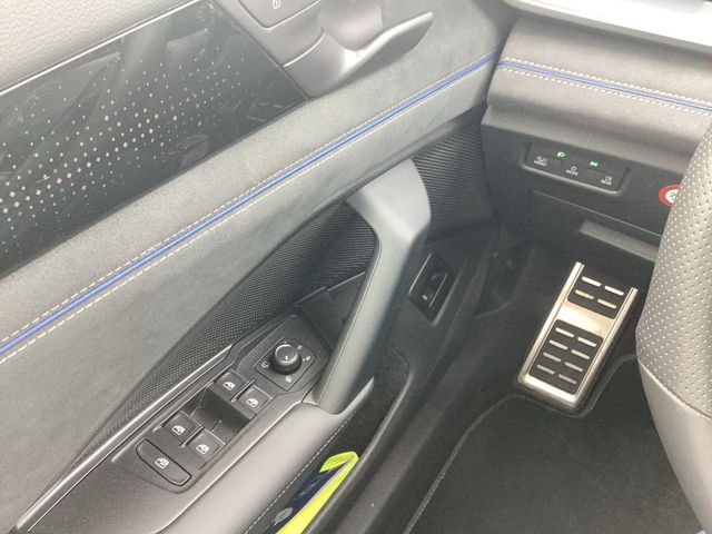 Tayron 2.0TDI DSG 4Motion R-Line