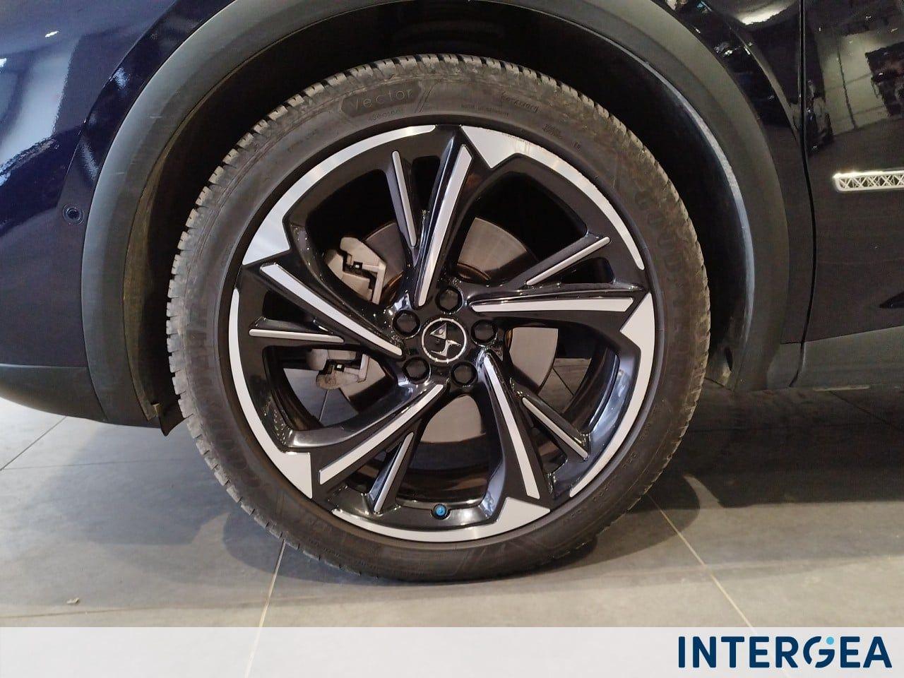 DS Automobiles DS DS7 Crossback 1.6 e-tense phev Louvre 4x2 au
