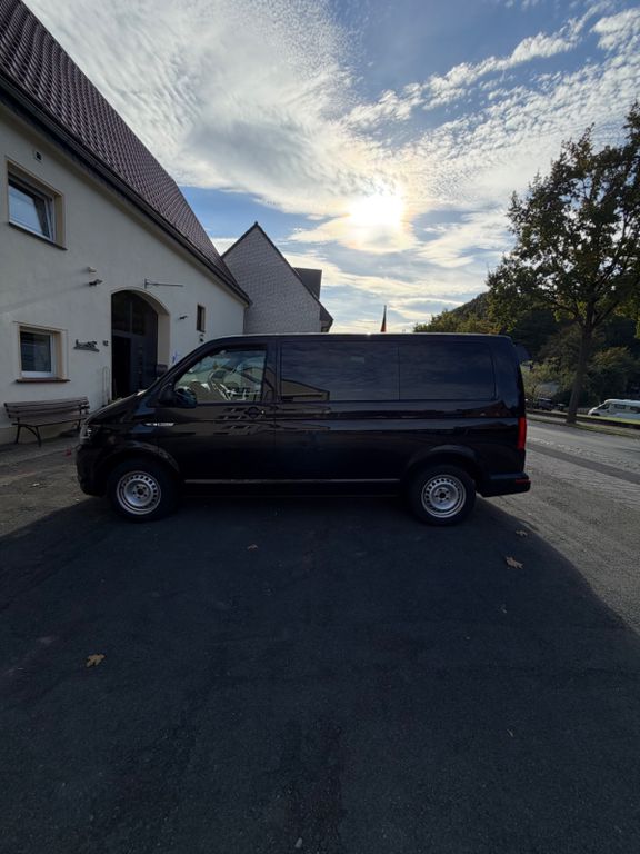 Image of Volkswagen T6 Multivan