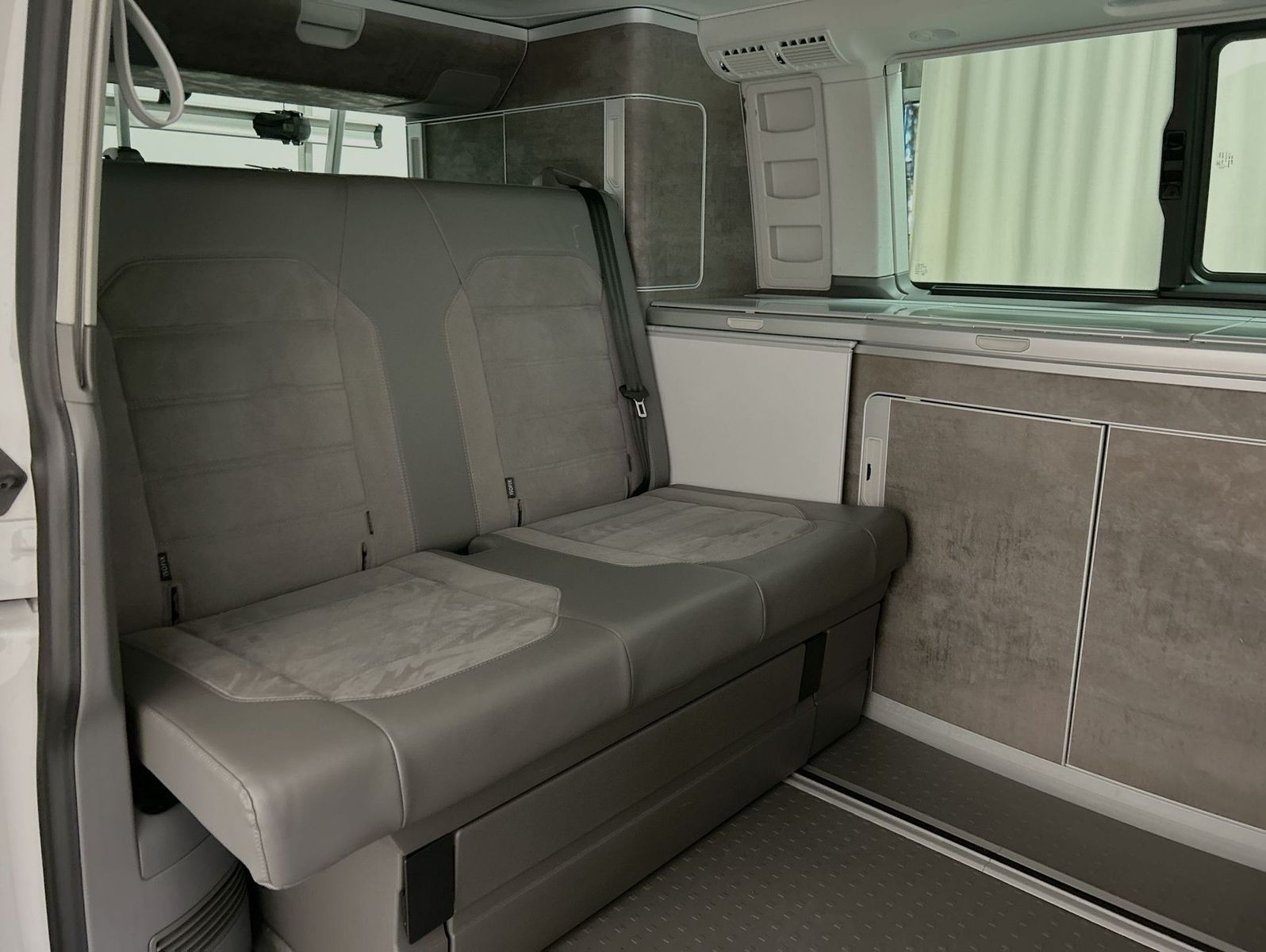 Volkswagen T6.1 California Ocean 2.0 TDI DSG 4Motion foto 18
