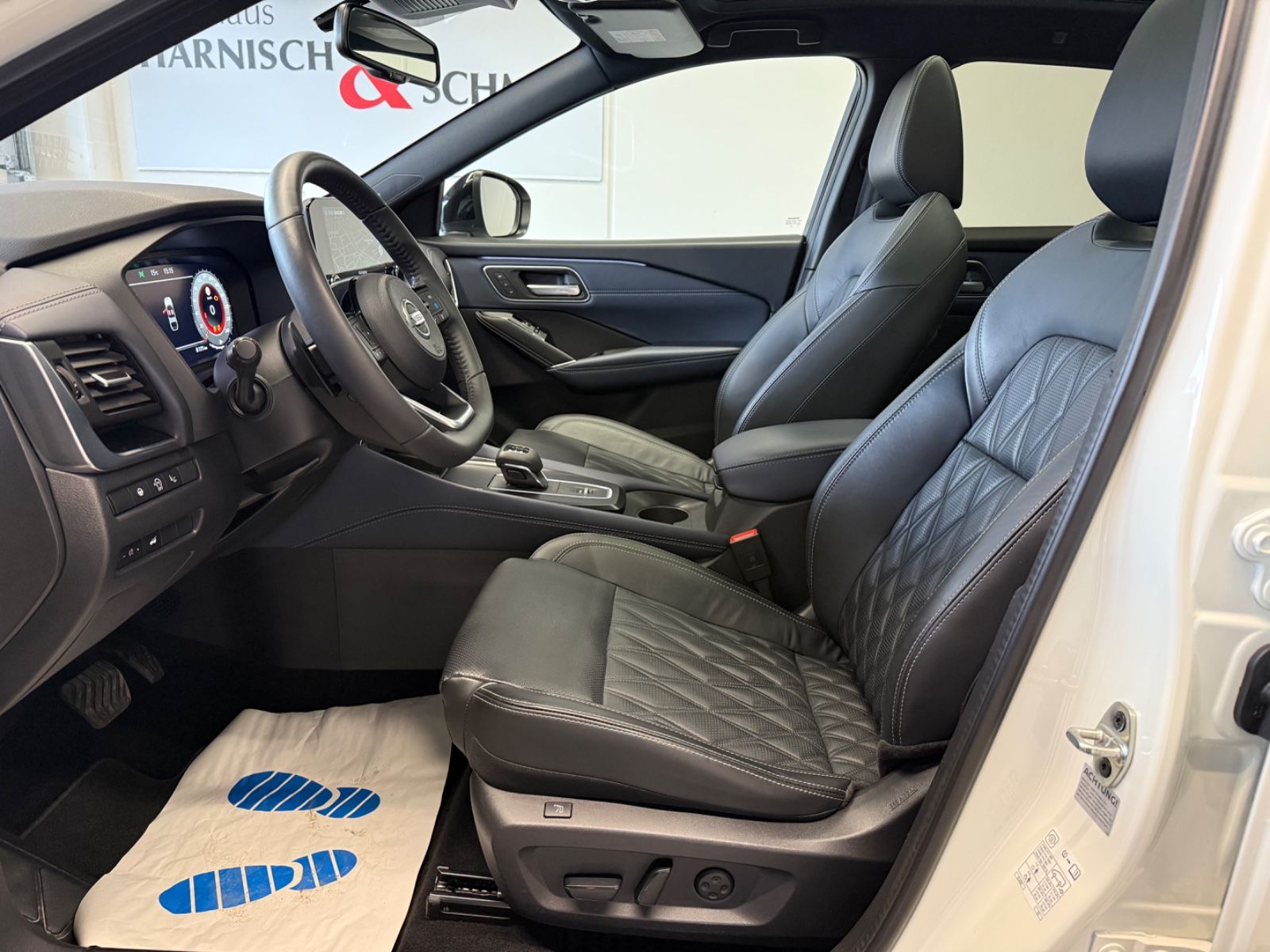 Fahrzeugabbildung Nissan Qashqai Tekna+ - Vollausst., Anh.-Kuppl., BOSE