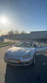 Mazda MX-5 1.6 16V 1.6 / Werkstattgeprüft / Tüv Neu - Mazda MX-5 mit Schiebedach