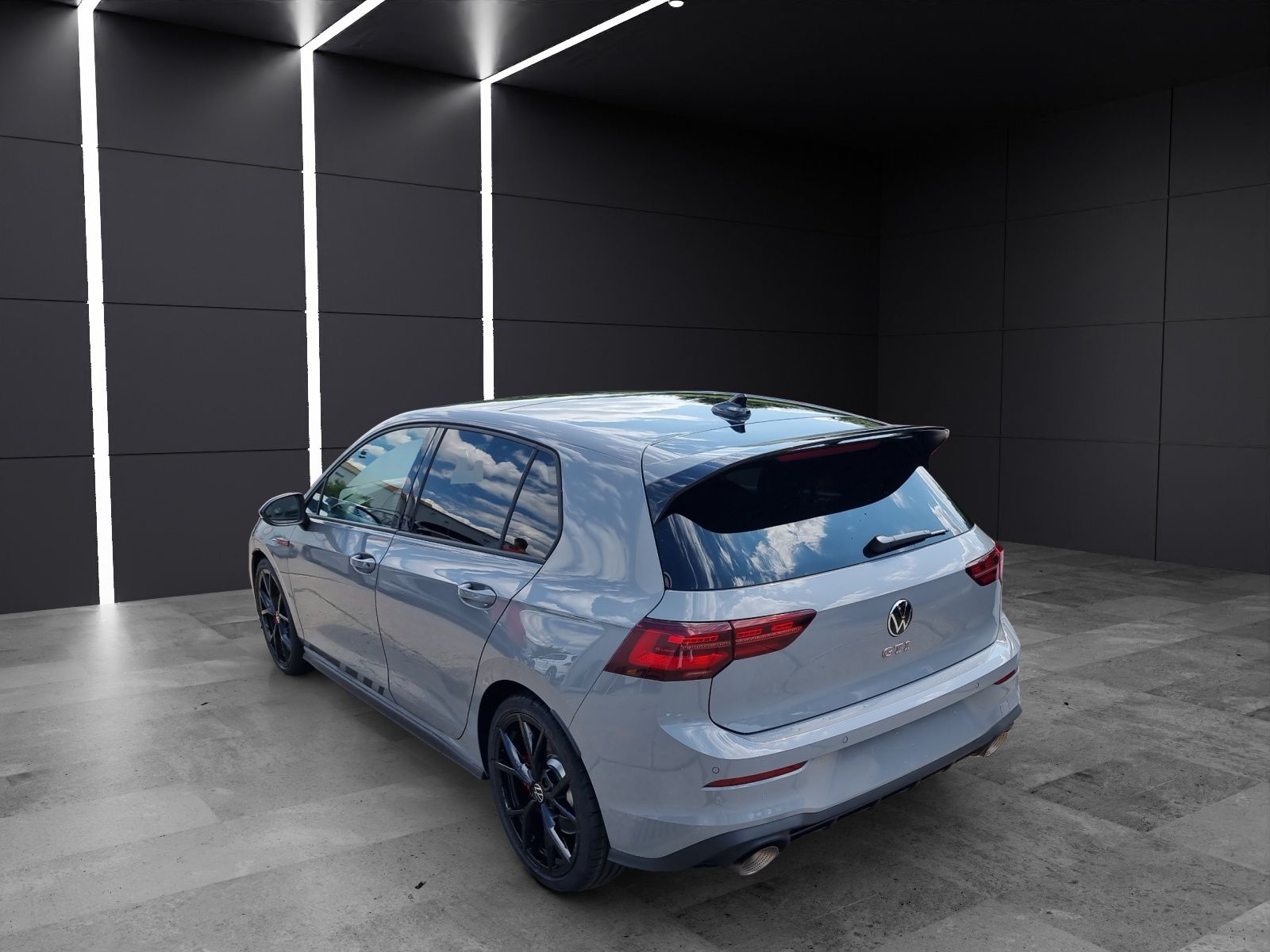 Fahrzeugabbildung Volkswagen Golf VIII GTI Clubsport Akrapovic Matrix Navi Pa