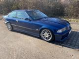 BMW 323i Coupe M-Paket ab Werk **Avusblau** - BMW 323 aus 1998: 323i