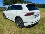 Volkswagen Tiguan 2.0 TDI 176kW DSG 4MOTION Highline - Volkswagen Tiguan mit Diesel-Antrieb: Vollleder, Beheizbares Lenkrad, Automatik