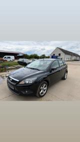 Ford Focus 1,6 Ti-VCT Black Magic  - Ford Focus: Black Magic