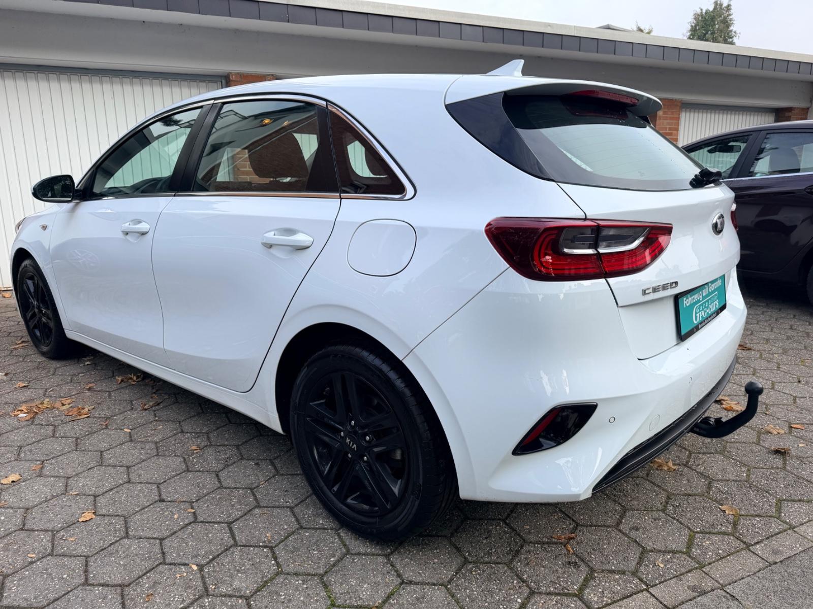 Kia KIA Ceed Vision*Klima*Kam*Navi*SHZ*AHK*Tüv-Neu*