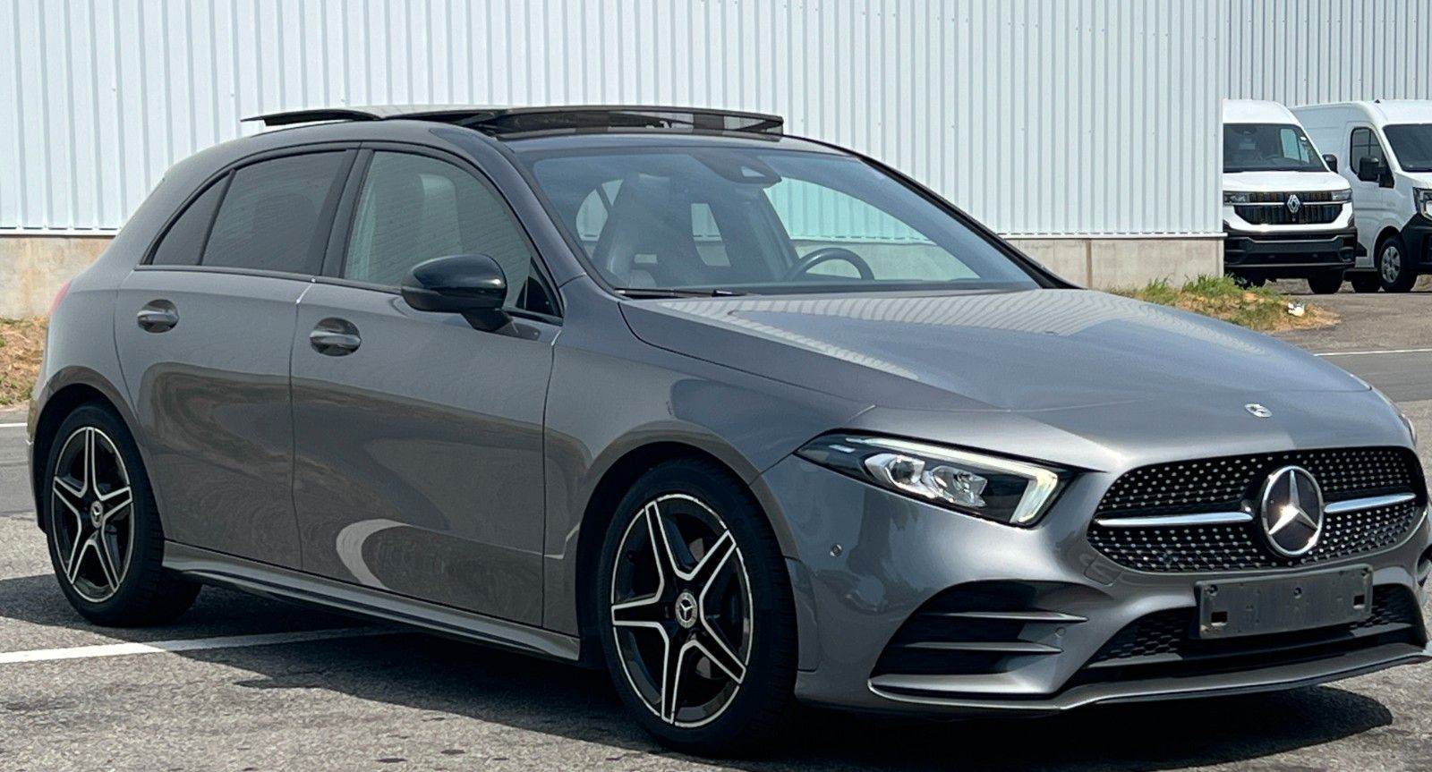 Mercedes-Benz A 200 AMG PANO CAMERA 2 KEY 20.500 +VAT imagem 3