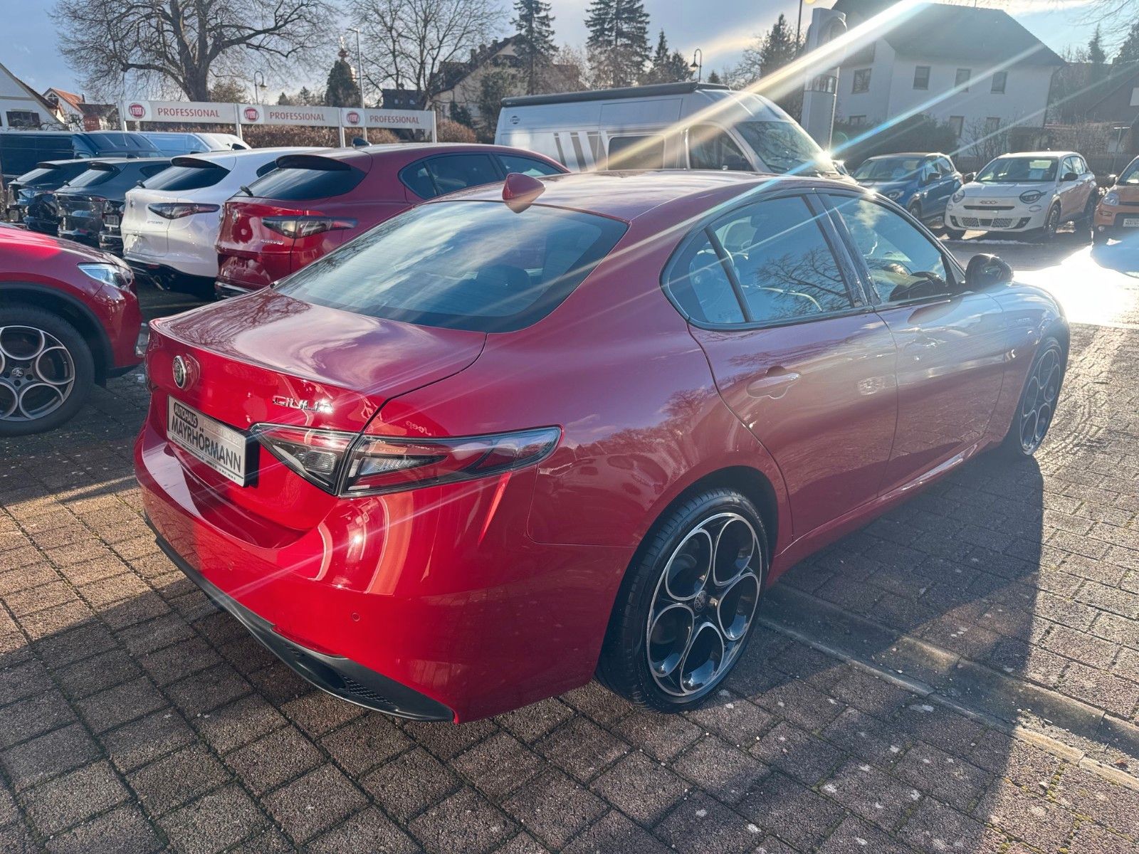Fahrzeugabbildung Alfa Romeo Giulia Veloce 2.0 280PS Q4 Navi Kamera Memory