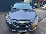 Chevrolet Cruze *wenig km* - Chevrolet Cruze aus 2012