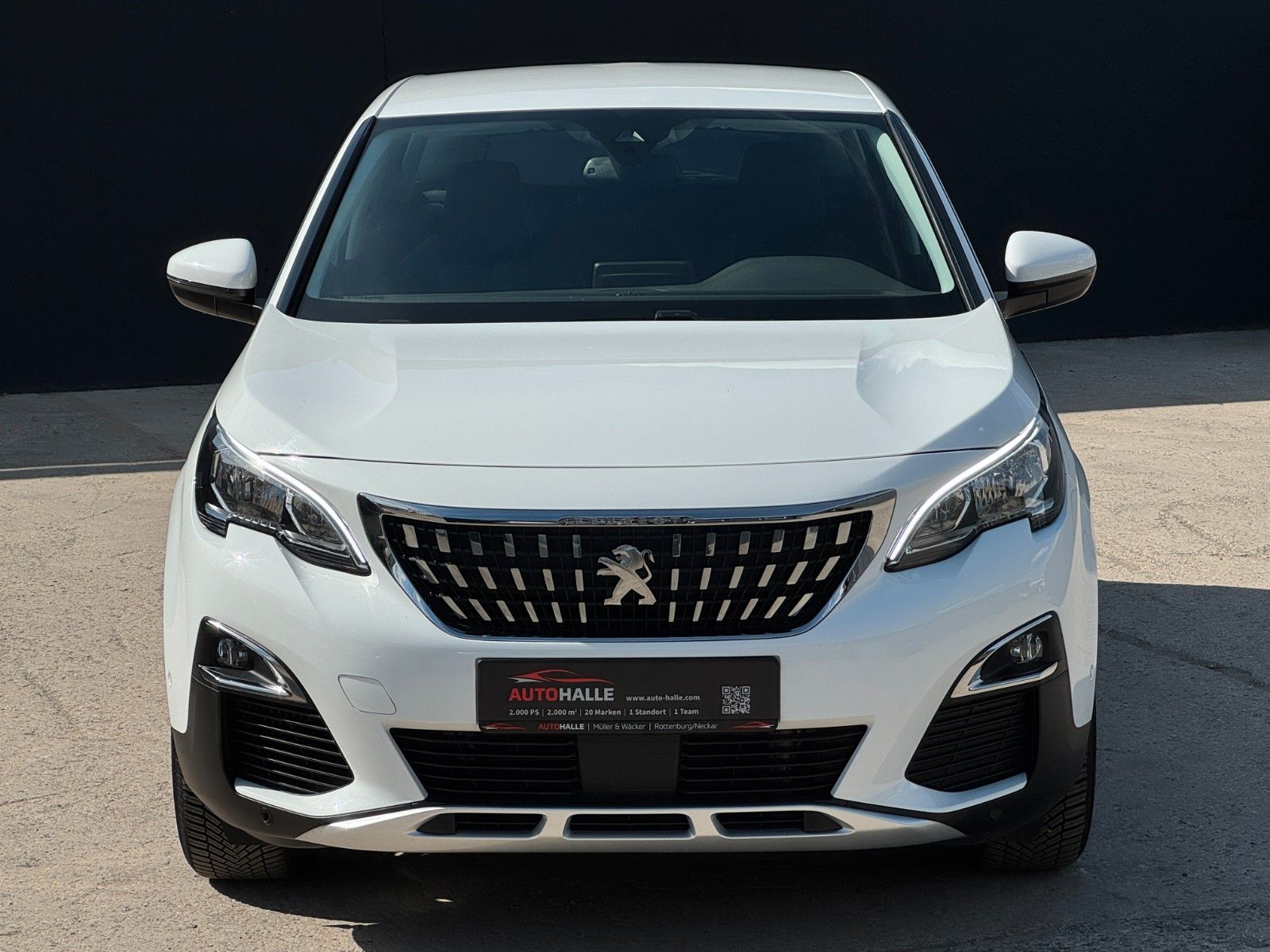 Fahrzeugabbildung Peugeot 3008 PureTech 180 Allure Tempomat PDC CarPlay