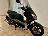 Yamaha X-Max 250 - YAMAHA X MAX 250