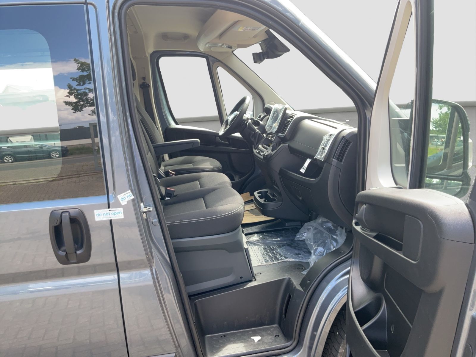 Fahrzeugabbildung Fiat Ducato L3H2 180 Automatik 2x SCHIEBETÜR VERGLAST