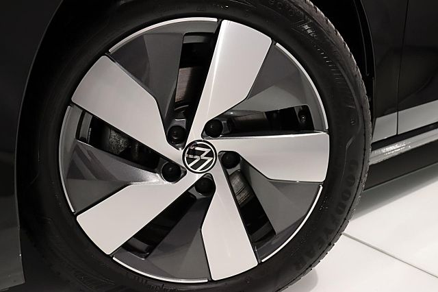 Passat Variant Business 2.0 TDI DSG NEUES MODELL