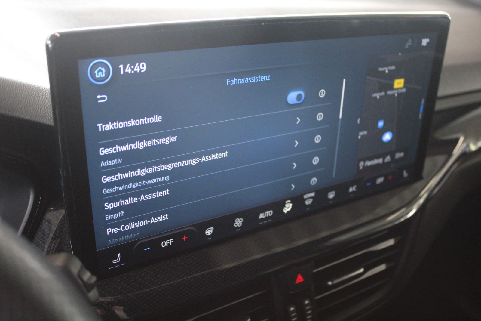 Fahrzeugabbildung Ford Focus ST-Line Aut. LED ACC BLIS WinterPaket uvm.