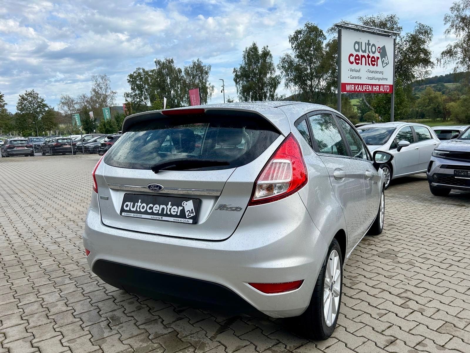 Fahrzeugabbildung Ford Fiesta Titanium