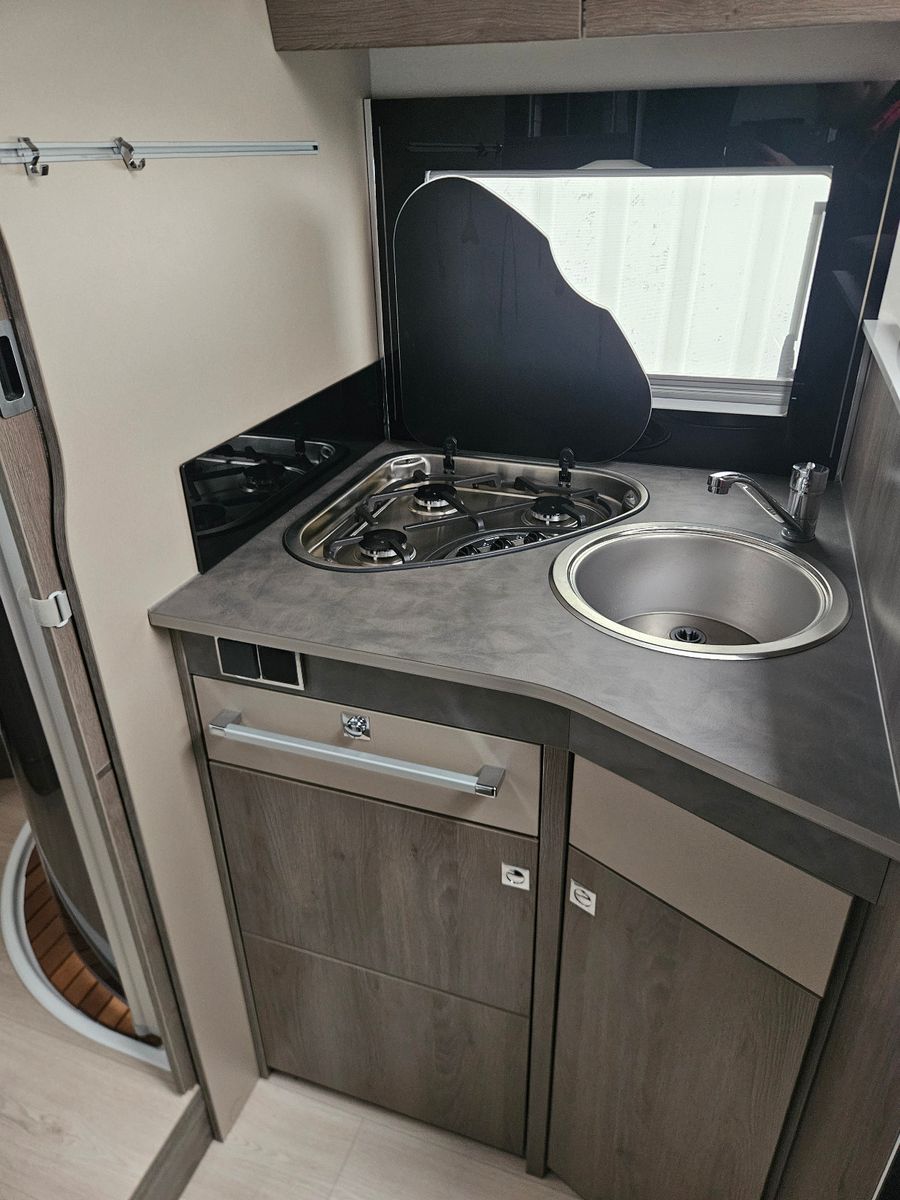 Fahrzeugabbildung Challenger Graphite 288 *Top Zustand und Ausstattung*