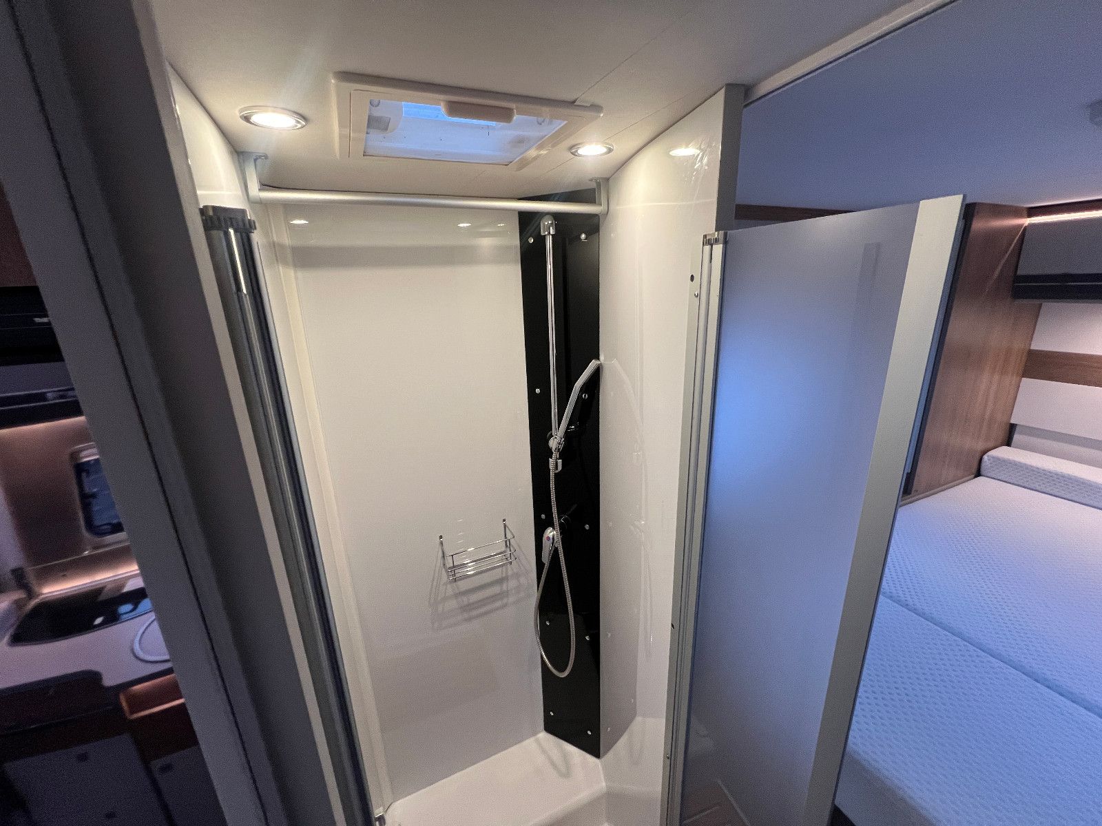 Fahrzeugabbildung Dethleffs Trend I 7057 DBL EBL SOLAR SAT TV LOUNGE 1.HAND