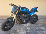 Suzuki GSX-R 1100 (Basis) mit GSF 1200 Bandit-Motor  - SUZUKI STREETFIGHTER