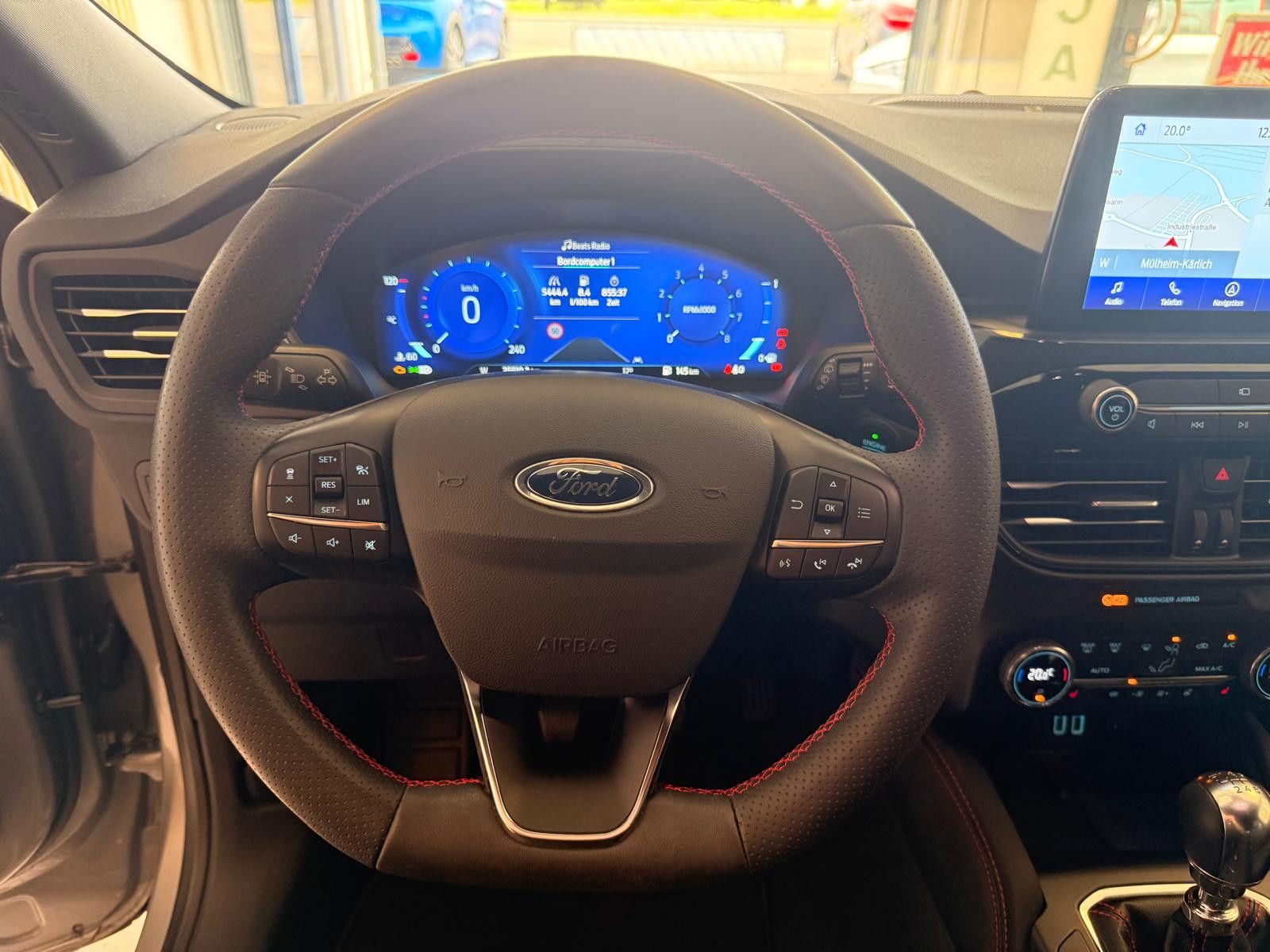Fahrzeugabbildung Ford Kuga ST-Line X / LED / KAMERA / 25TKM