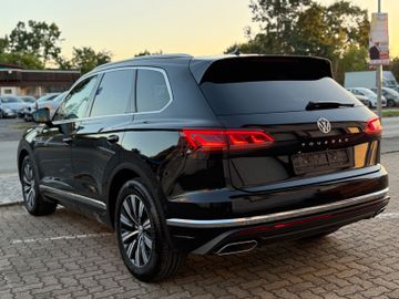 Volkswagen Touareg - 7