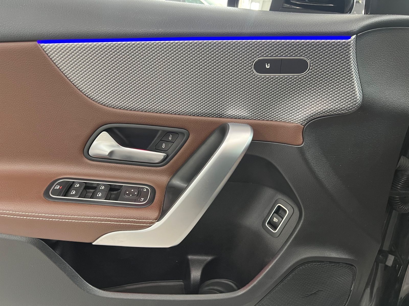 Fahrzeugabbildung Mercedes-Benz A 200 Lim. *AMBIENTE*LEDER-BRAUN* Exclusive *