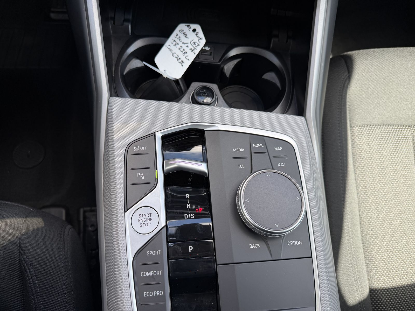 BMW 320 d xDrive | Live Cockpit Plus | Shadow Line foto 25